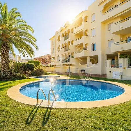 Cyv - Simple Living Near With Pool.