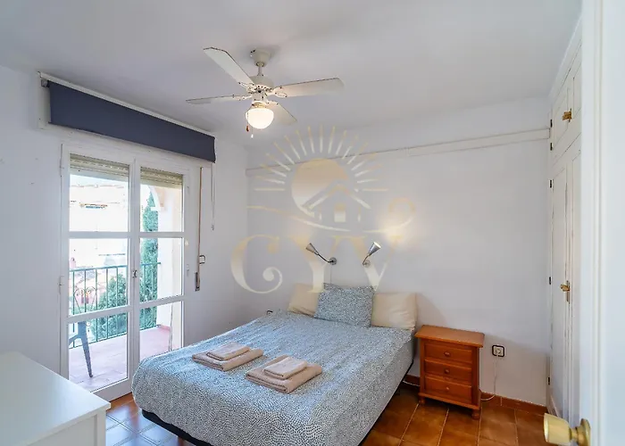 Cyv Simple Living Near W Pool In Apartment *