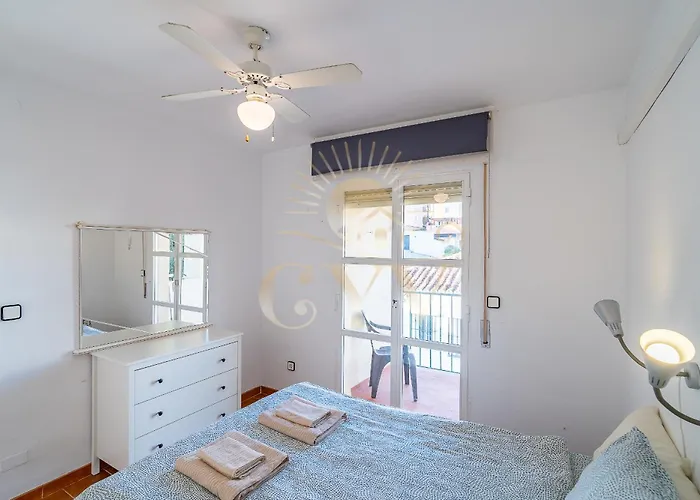 Cyv Simple Living Near W Pool In Apartment *