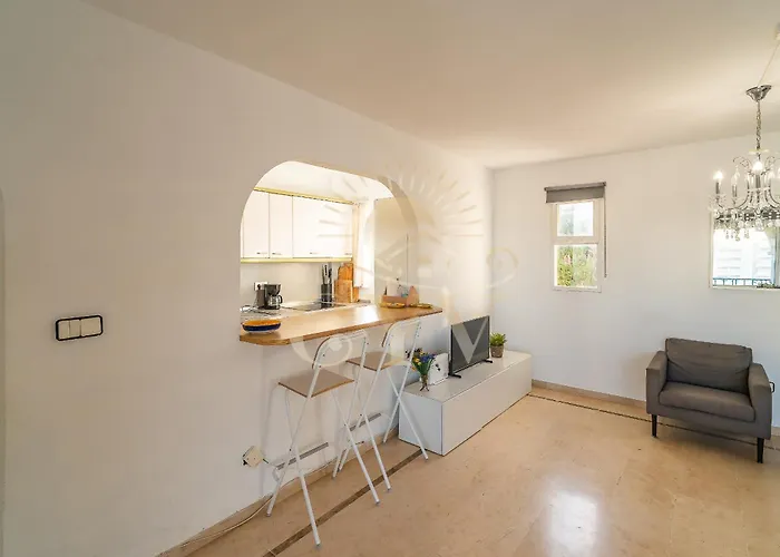 Cyv Simple Living Near W Pool In Apartment *