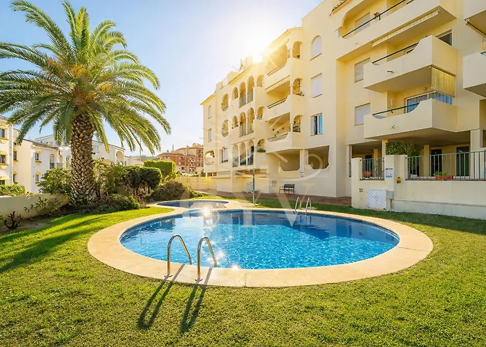 Cyv Simple Living Near W Pool In