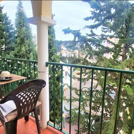 Апартаменти Cyv Simple Living Near W Pool In